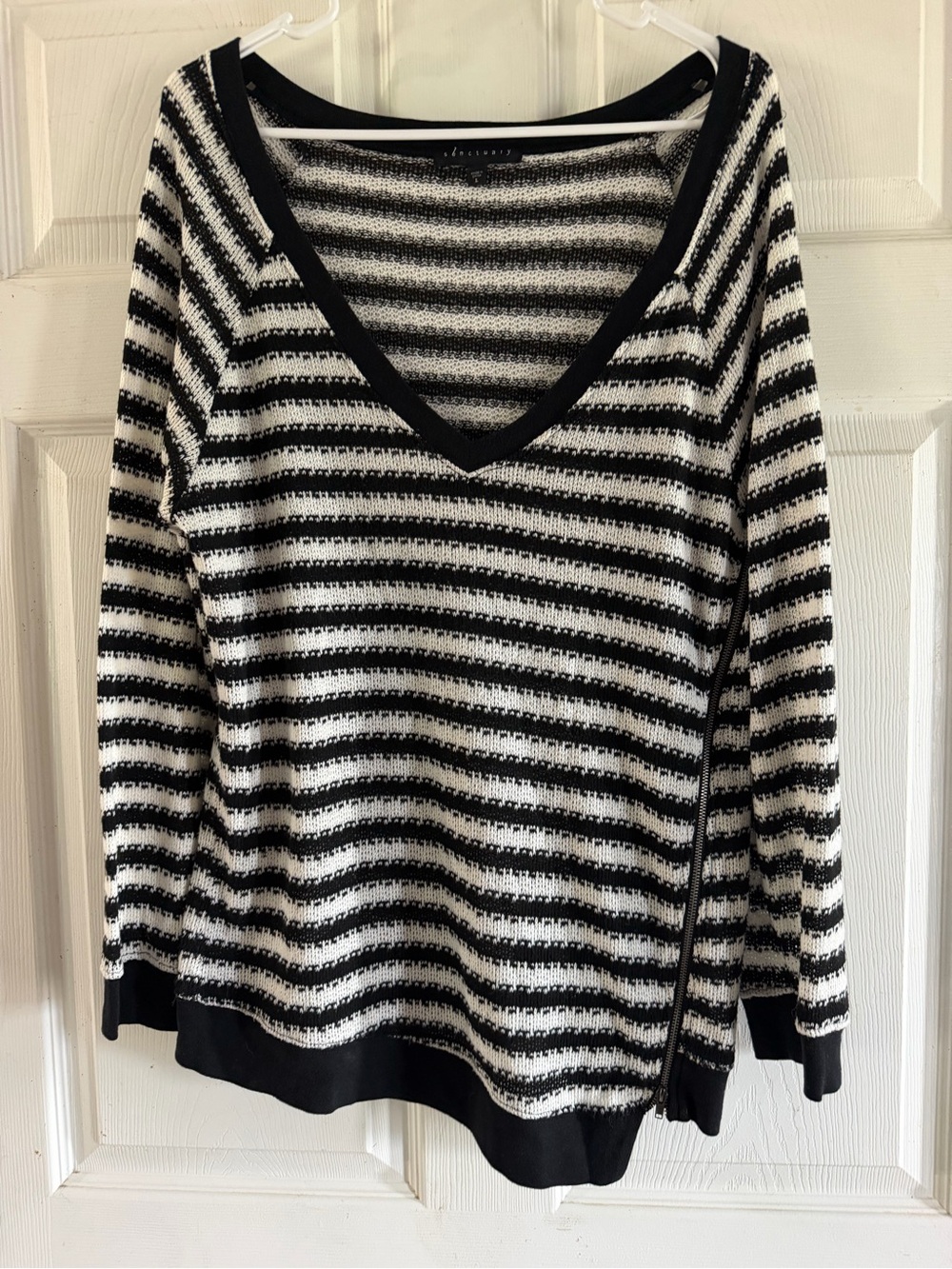 Sanctuary Black and White Striped V-Neck Sweater